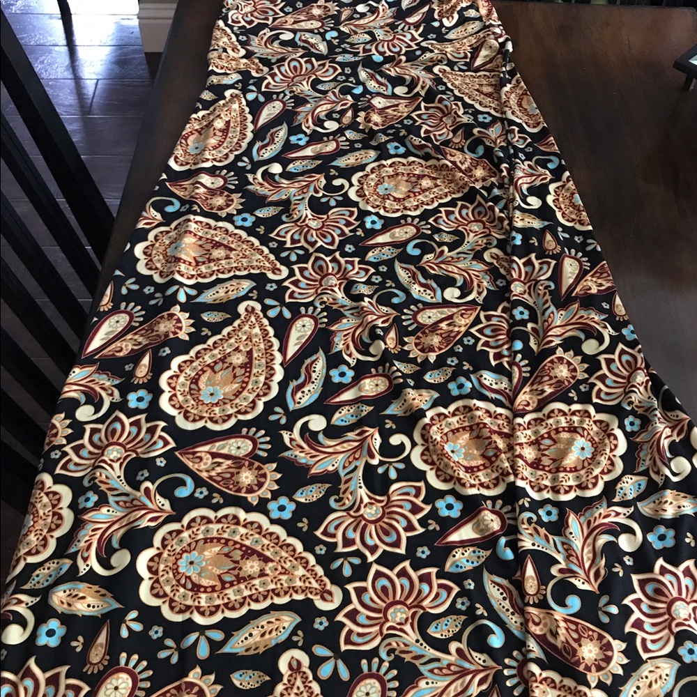 LuLaRoe Maxi size small.