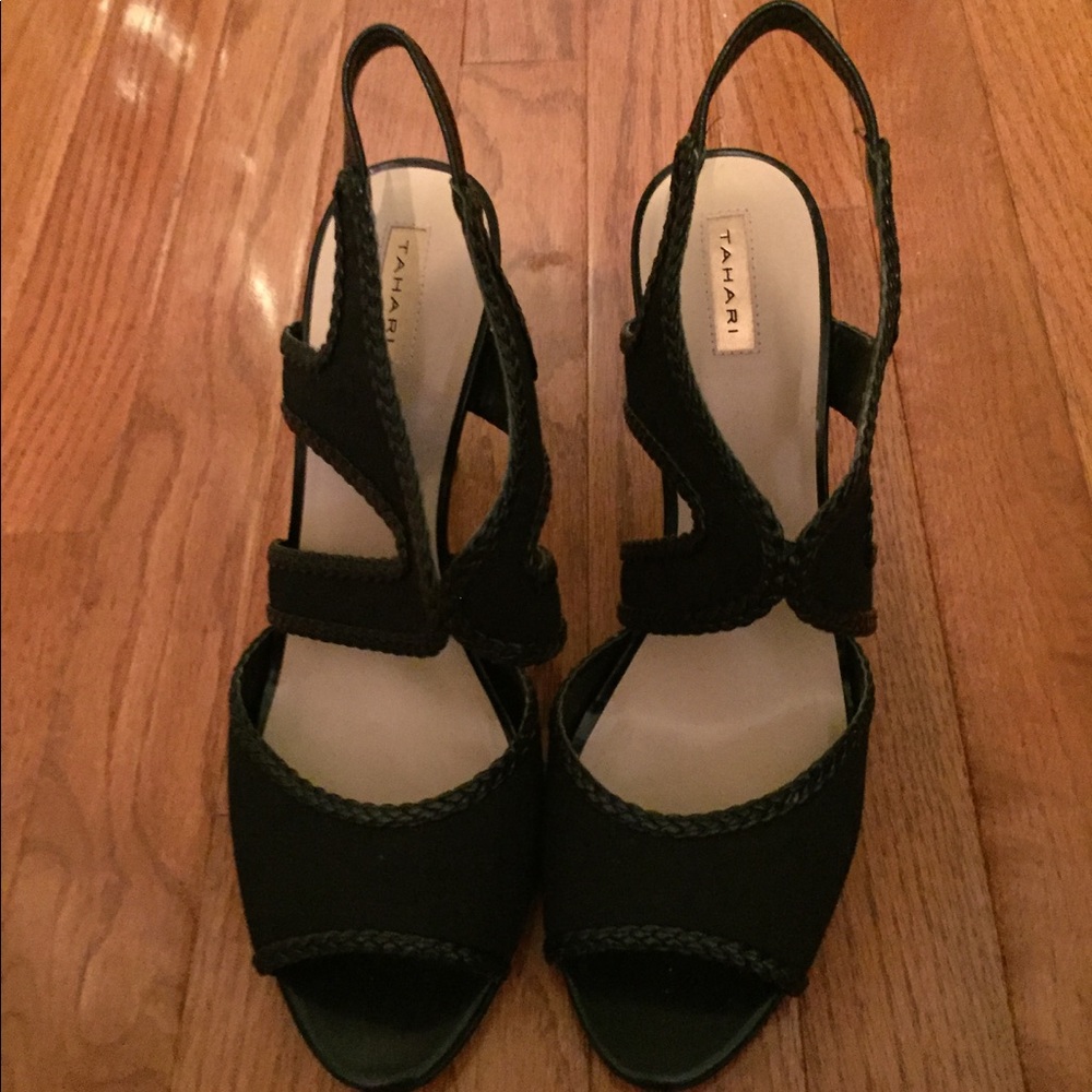 Tahari size 11 high heeled sandals black worn once