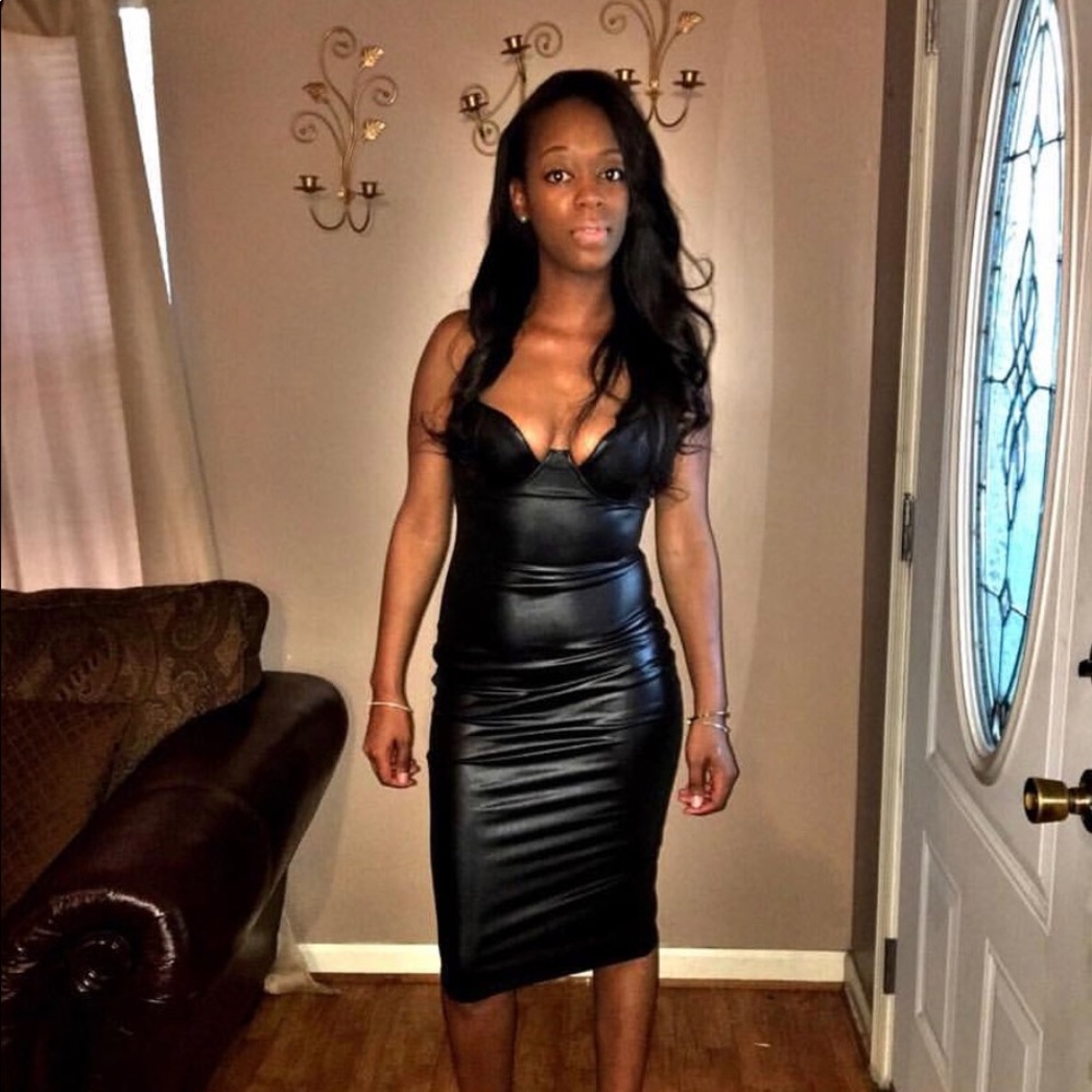 Fashion nova black dress