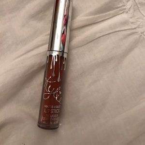 Kylie mini matte lipstick