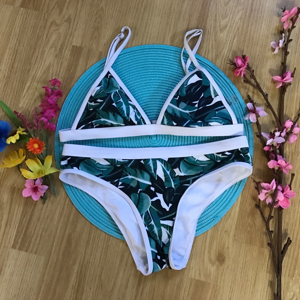 TROPICAL SWIM SUIT SET 🦎🌴🍃