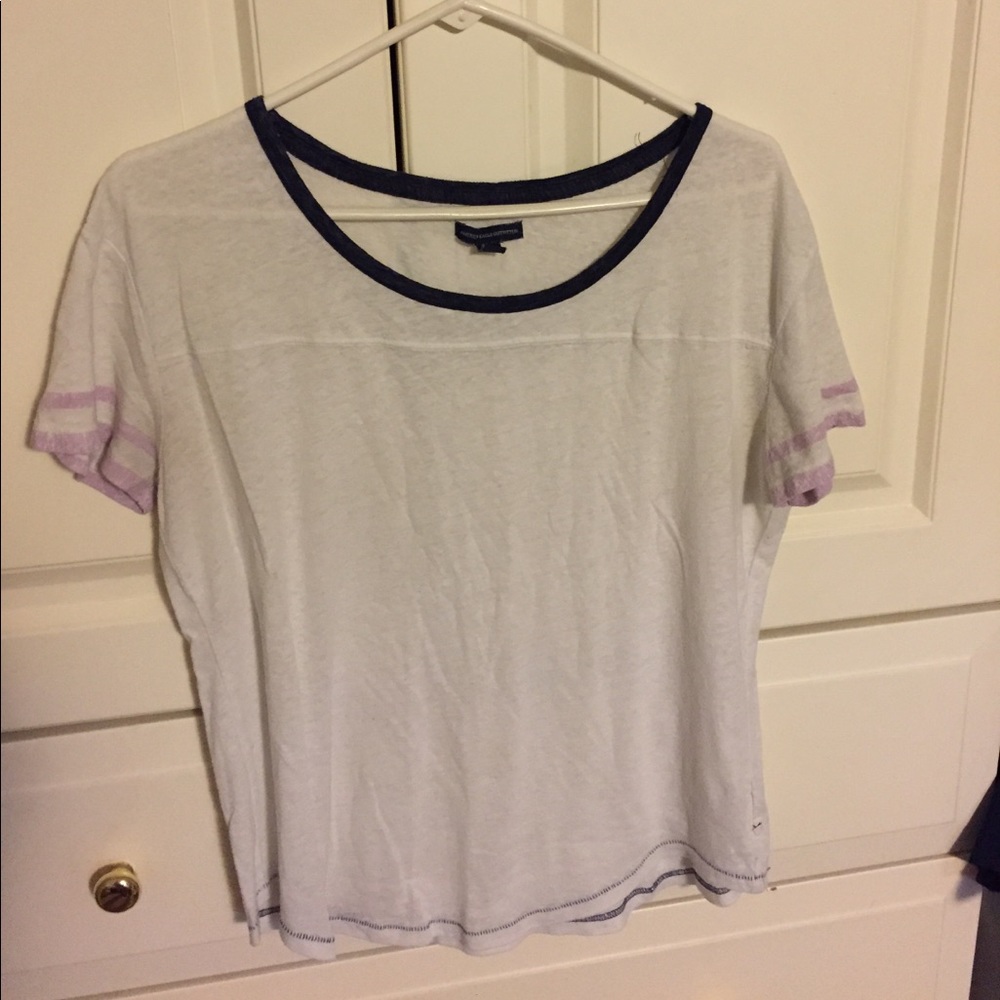 American eagle white t-shirt