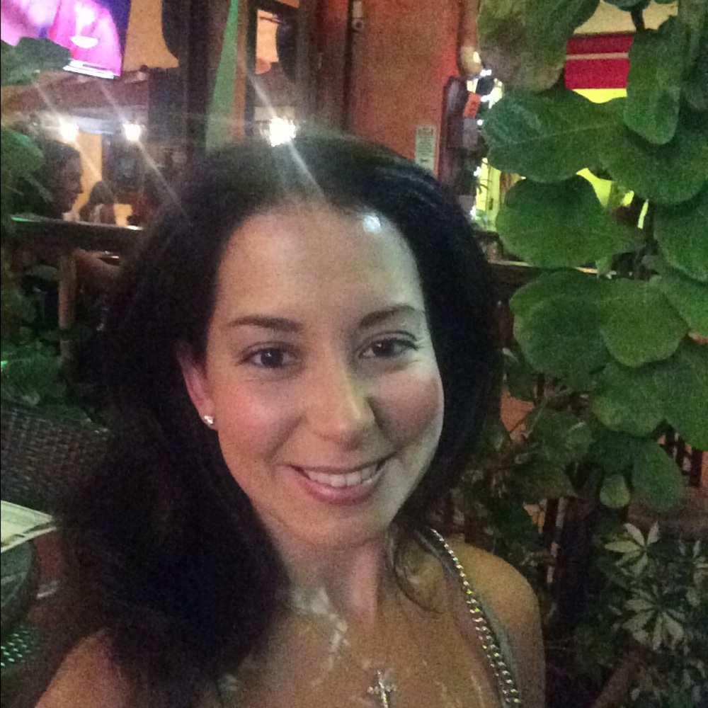 Meet your Posher, Priscilla