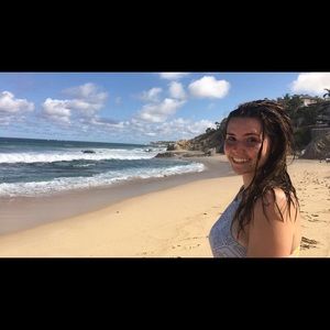 Meet your Posher, Ashlee