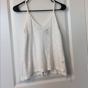 White knitted tank top