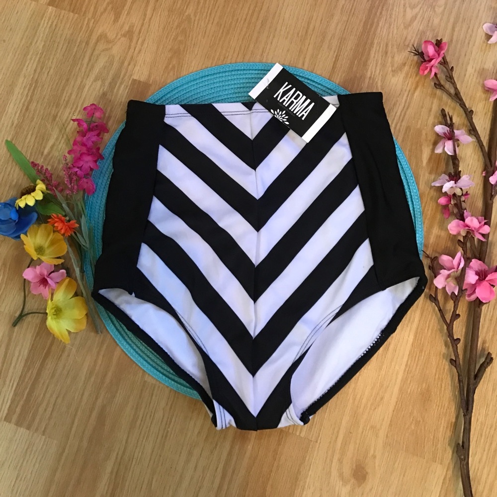 HIGH WASTED SWIM SUIT BOTTOMS 🌸💜