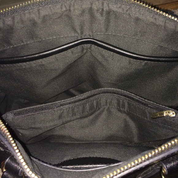 Medium Structured Black Bag - Picture 7 of 8