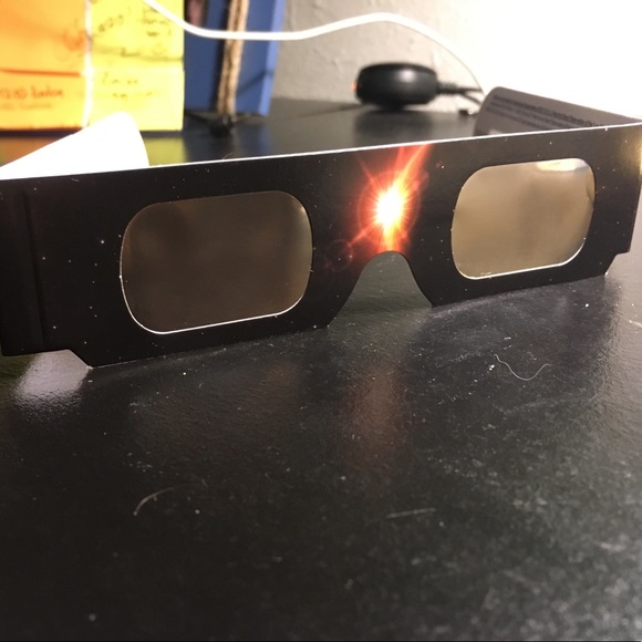 Two pair of eclipse glasses 100% safe. - Picture 1 of 3