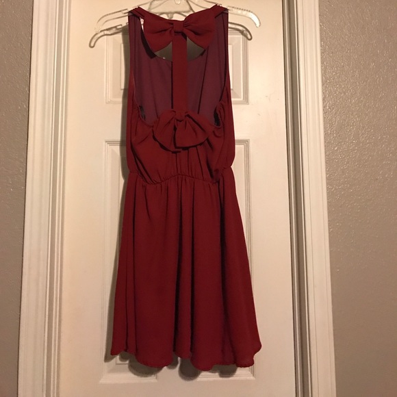 Red dress with bows on back - Picture 2 of 2