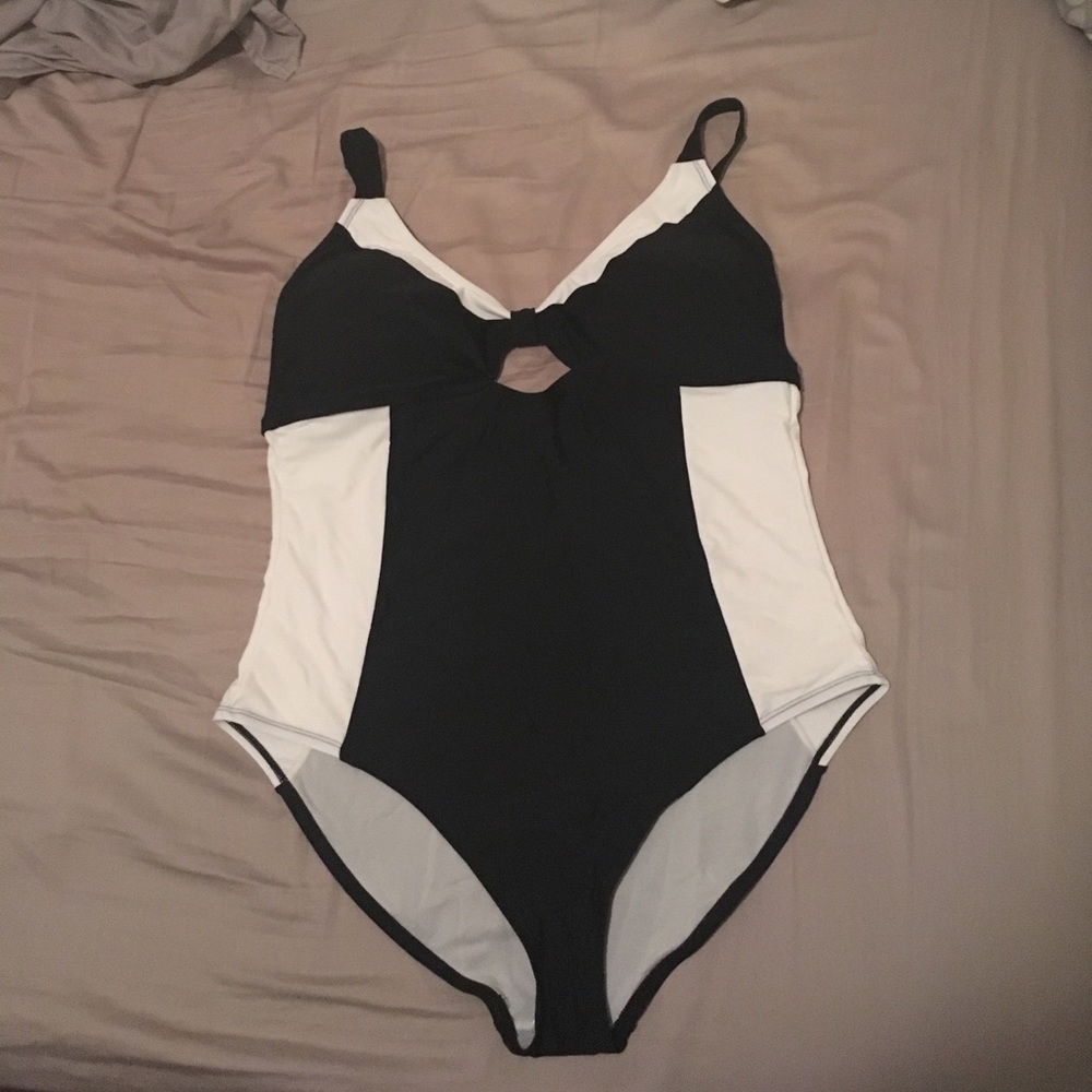 Adore Me one piece bathing suit