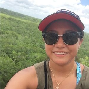 Meet your Posher, Marilyn