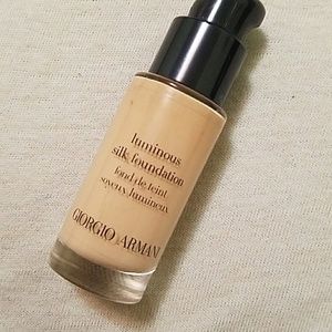 Giorgio armani silk foundation