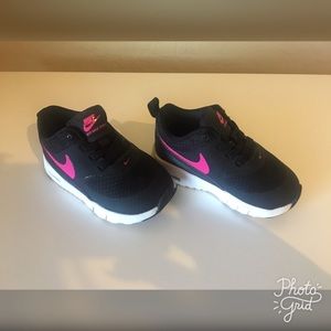 Nike air toddler