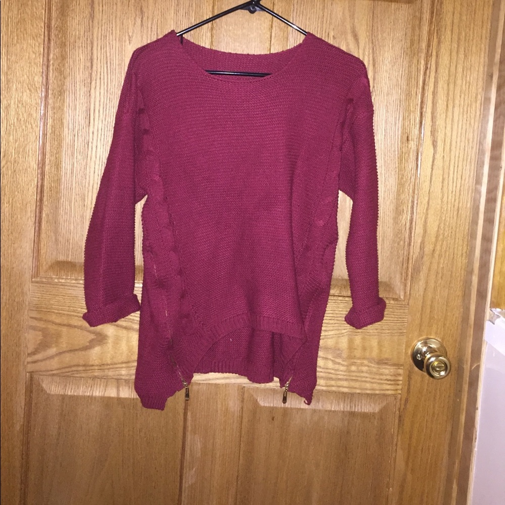 Maroon sweater