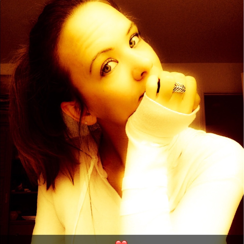 Meet your Posher, Carrie