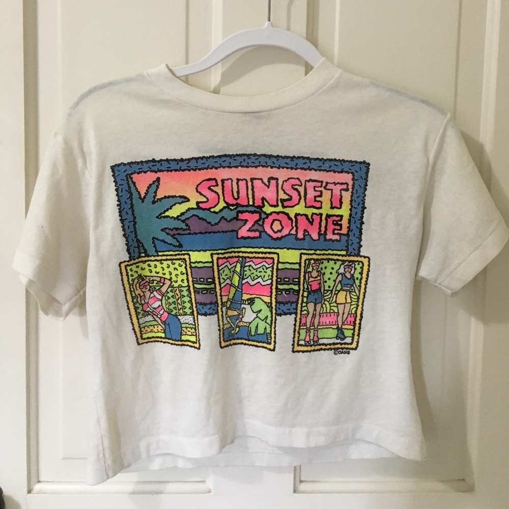 ☀️VINTAGE NEON oasis crop top!