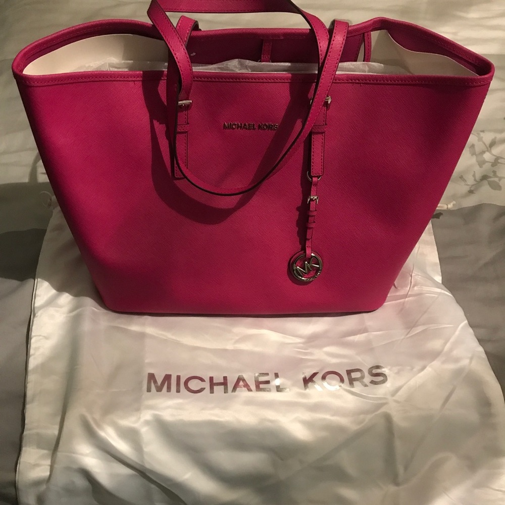 Michael Kors tote