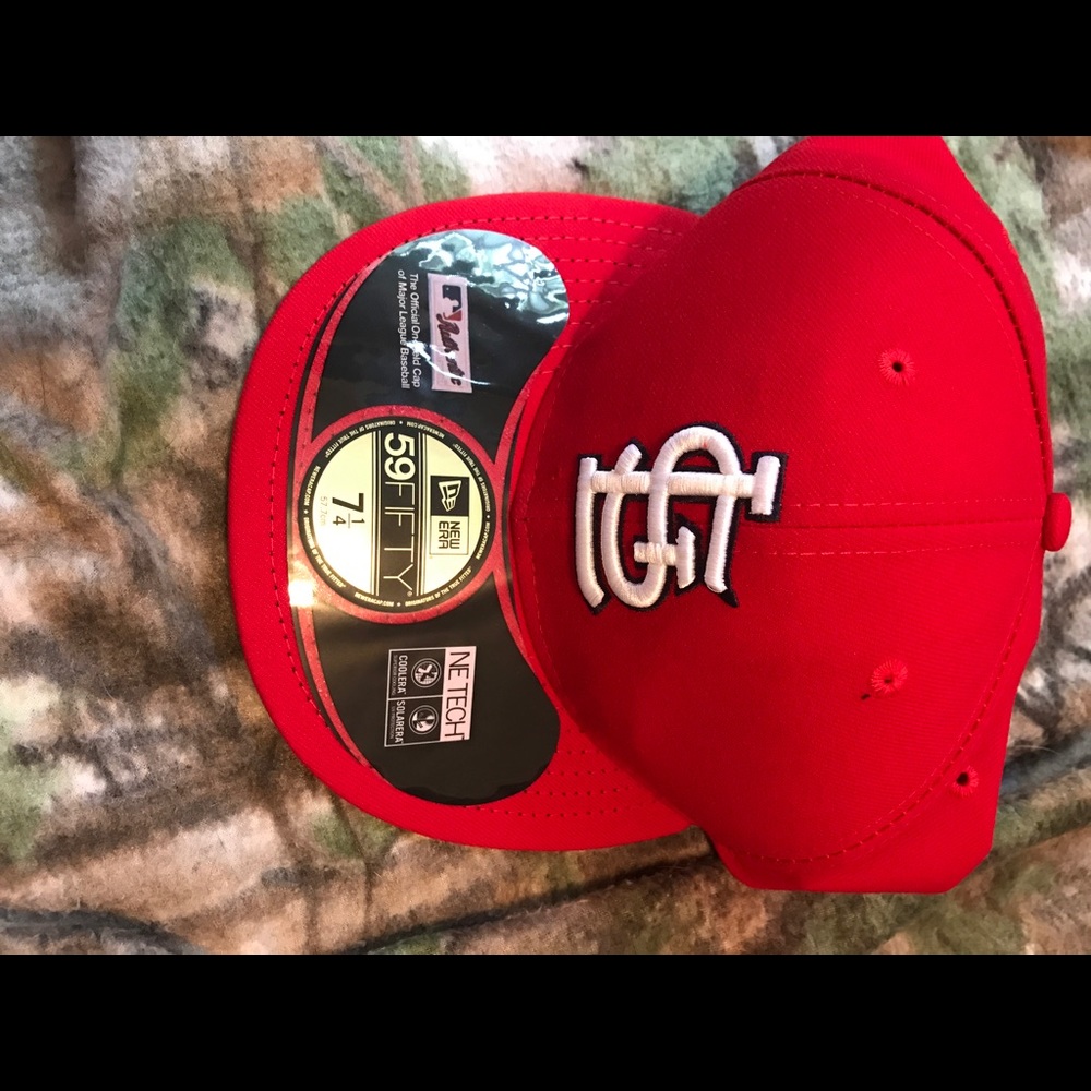 BRAND NEW hat! OFFER IF INTERESTED!