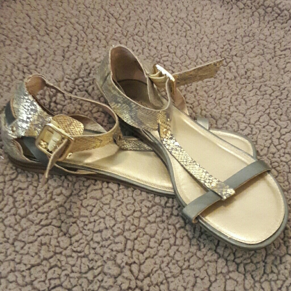 Super cute and stylish sandles!