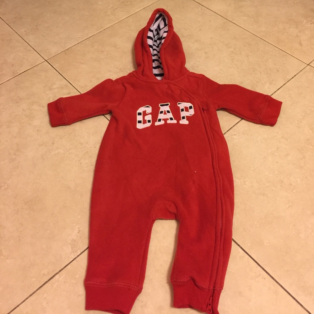 Baby gap! Baby boy red fleece logo bodysuit