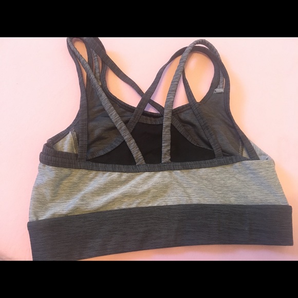 💥SOLD💥Brand new Vs pink crossback sports bra - Picture 2 of 4