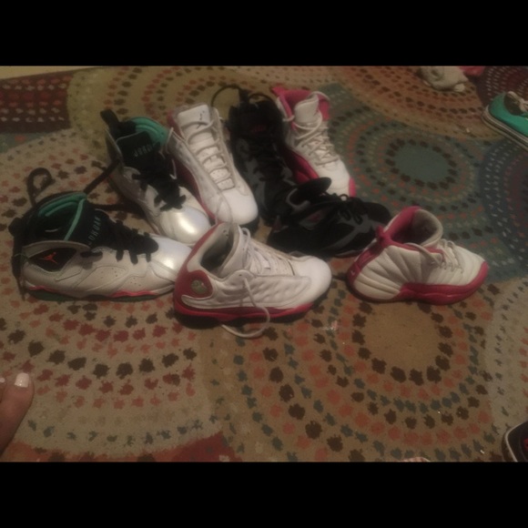 Kids Jordan's - Picture 2 of 2