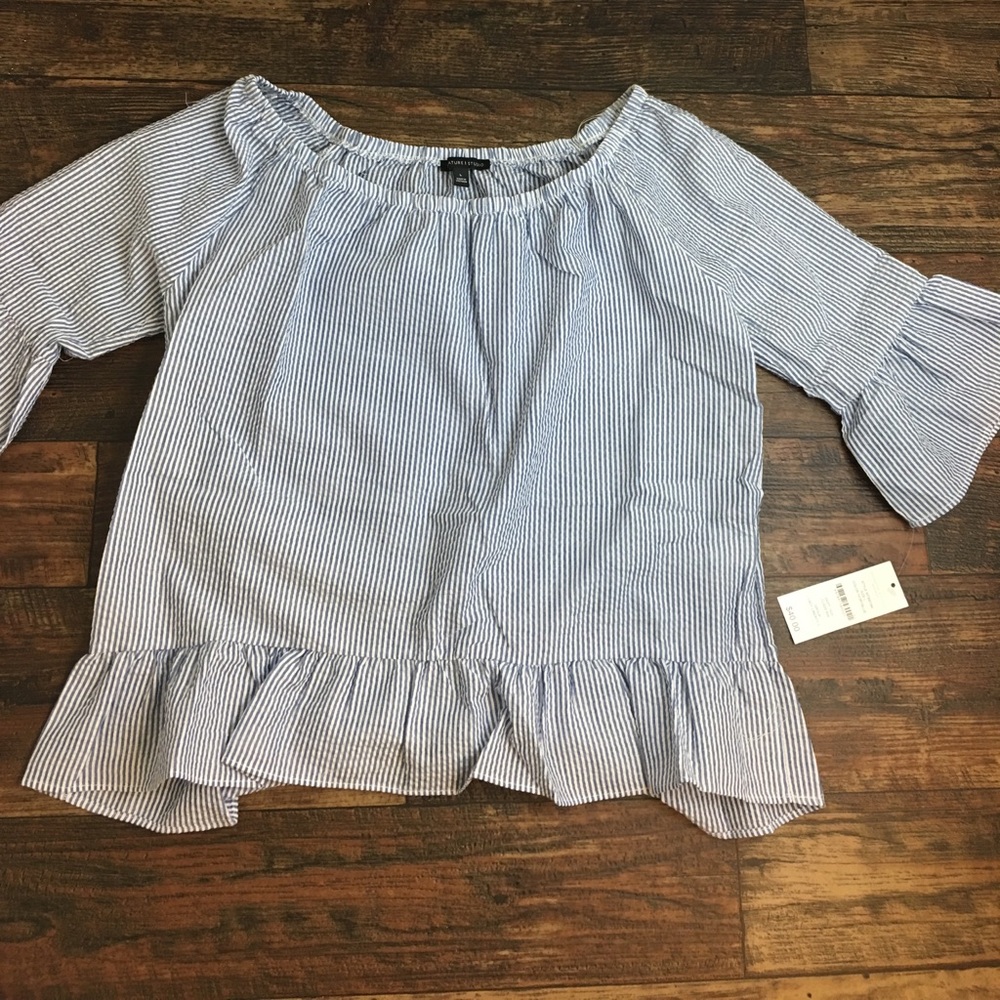 New Large shoulder blouse