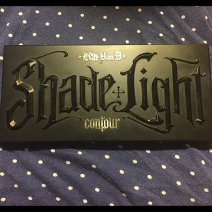 Kat Von D shade and light contour palette