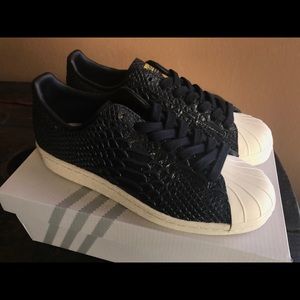 NEW Adidas Black Snake Print Superstar Cream Shoes