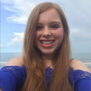 Meet your Posher, Leah