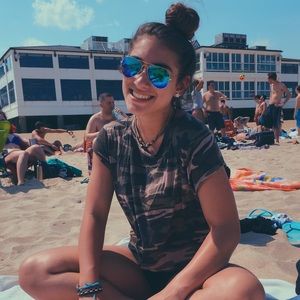 Meet your Posher, Teresa