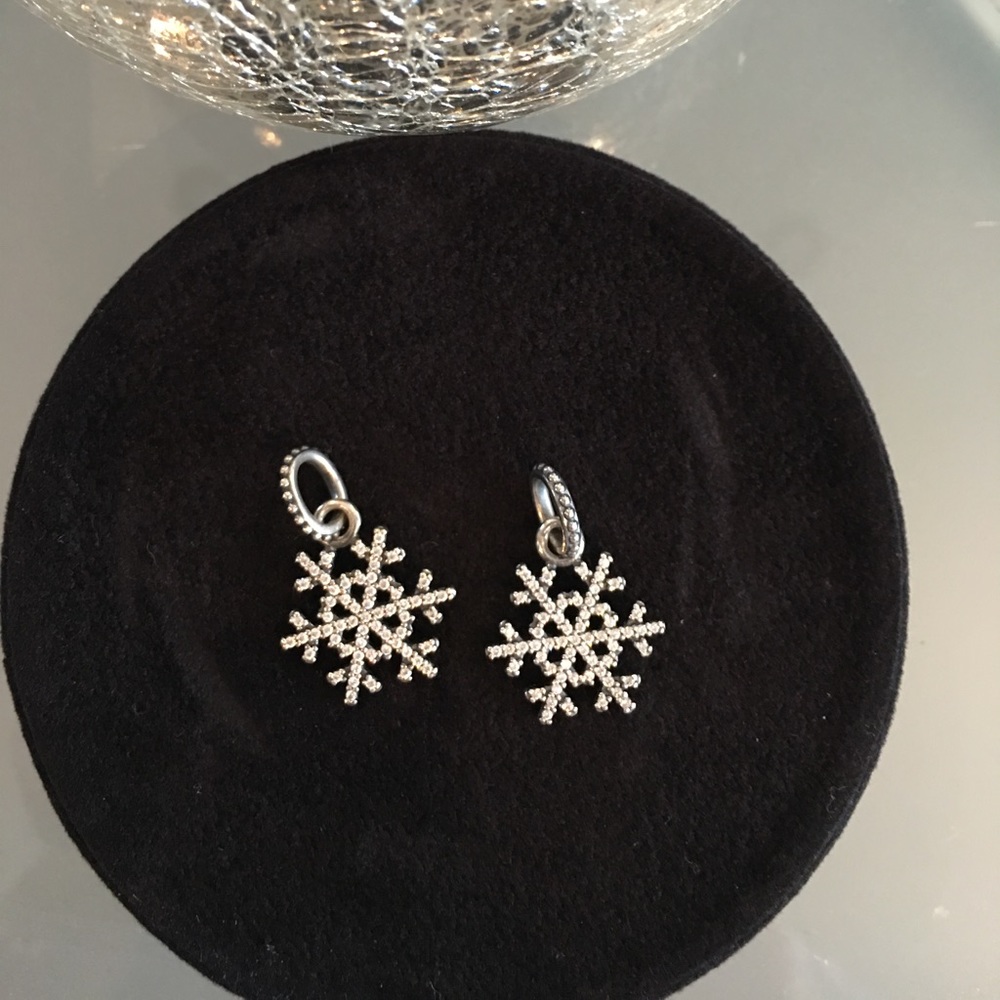 Pandora Snowflake Charm