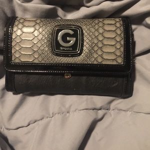 G by guess wallet