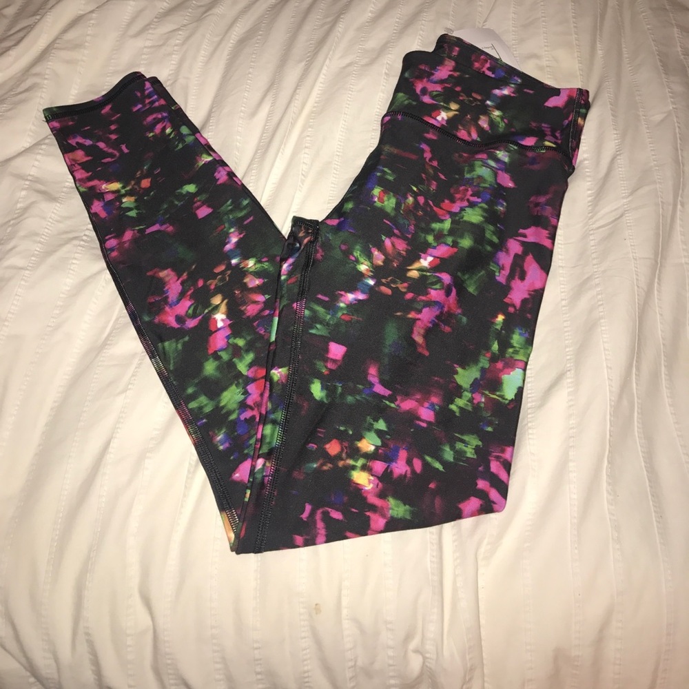 Fabletics legging chroma print