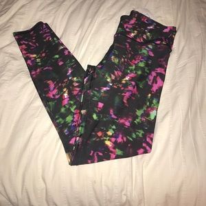 Fabletics legging chroma print