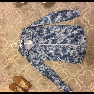 Lululemon light jacket