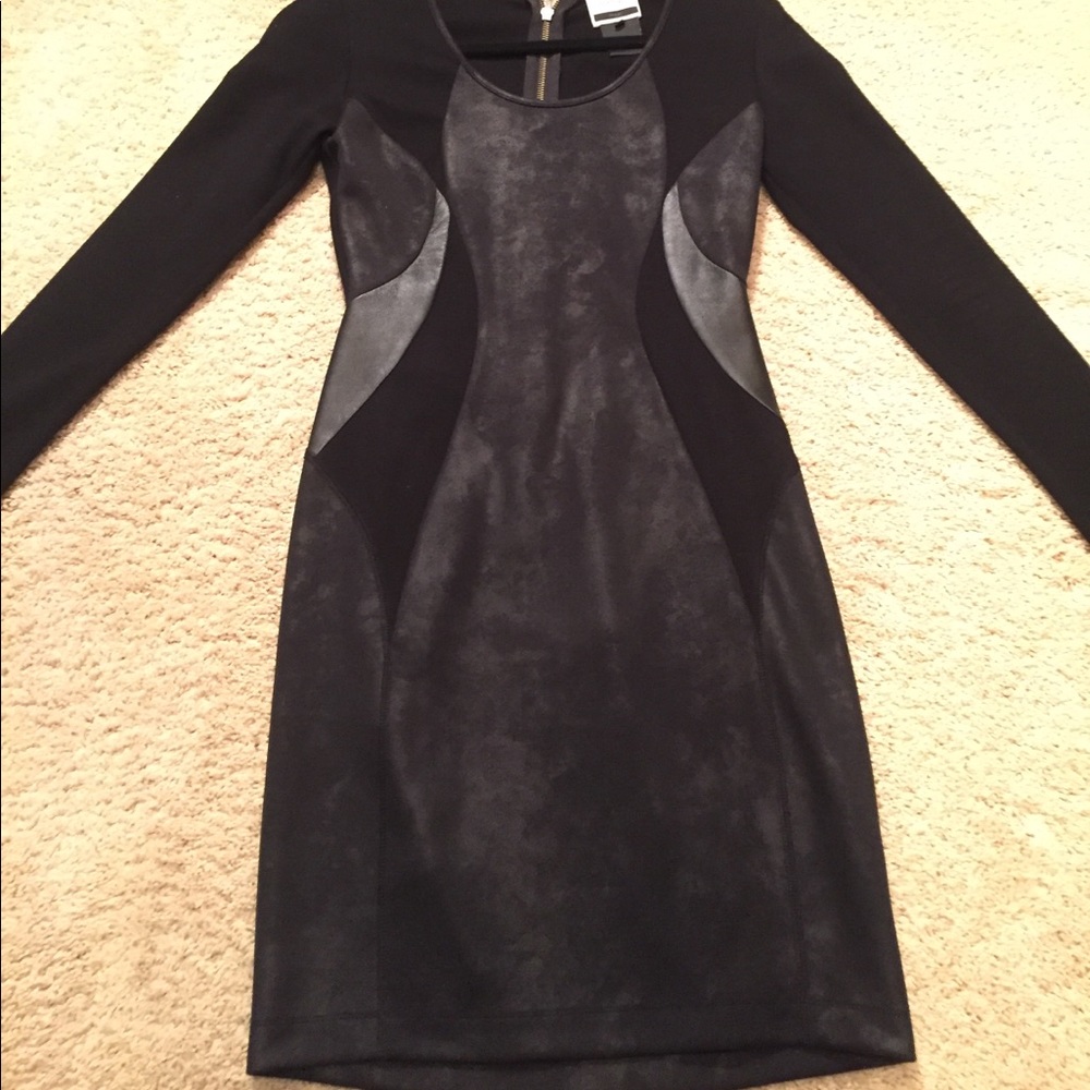 Under.ligne by doo.ri black material/leather dress