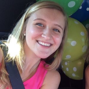 Meet your Posher, Jenna