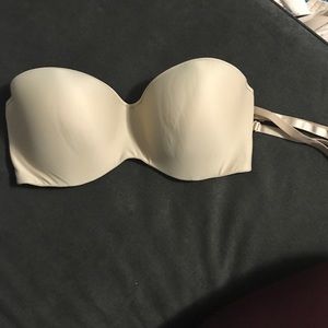 Strapless bra with attachable straps