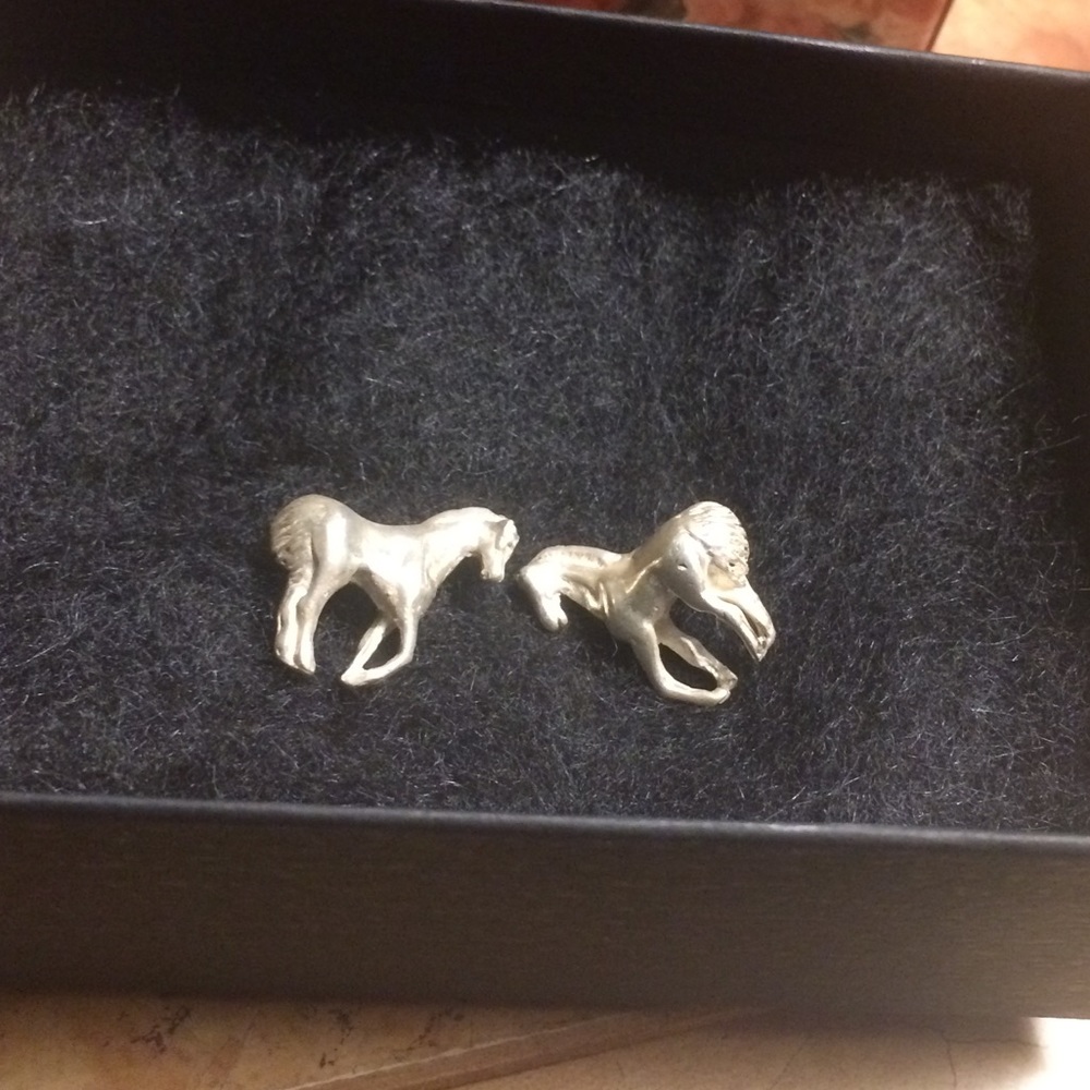 *SOLD* Sterling silver horse earrings