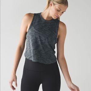 Lululemon fast as light tank 6 NWT