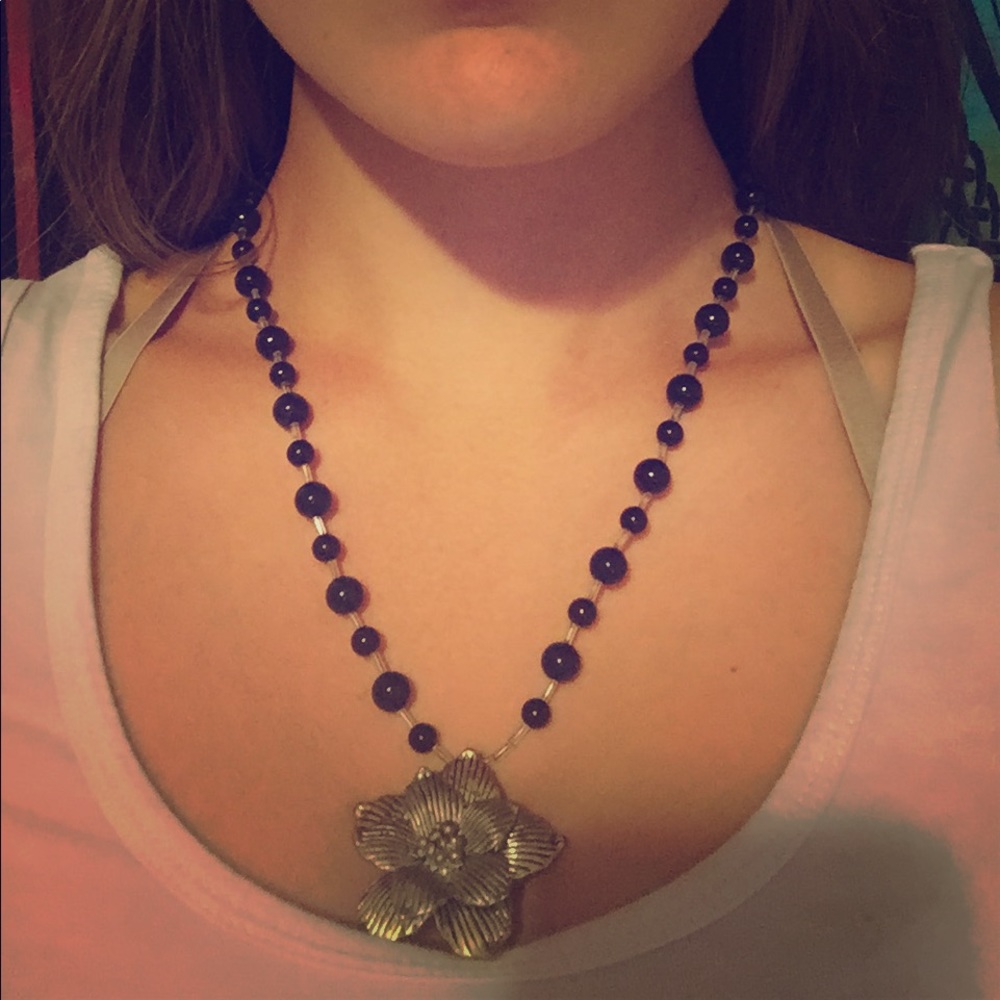 Flower necklace