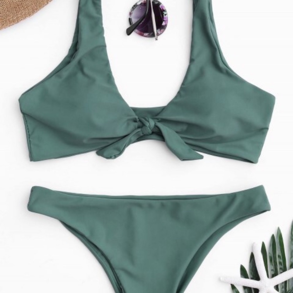 Front tie bikini