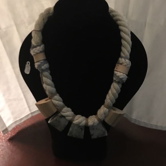 Necklace... - Picture 1 of 1