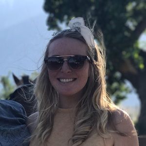 Meet your Posher, Lauren