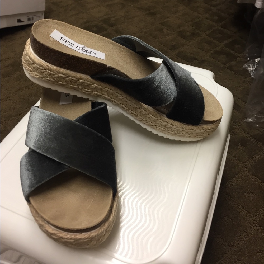 Steve Madden platform sandals