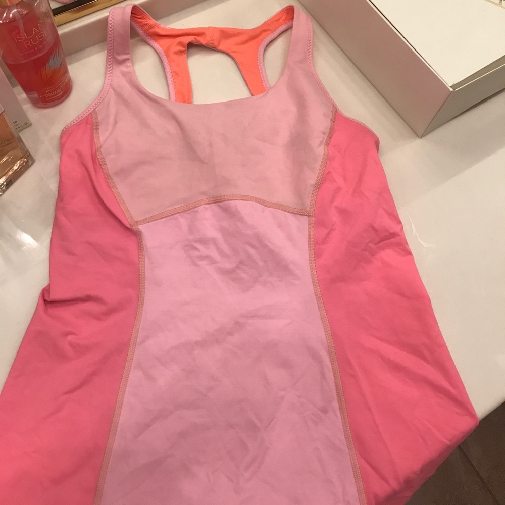 Lulu lemon top