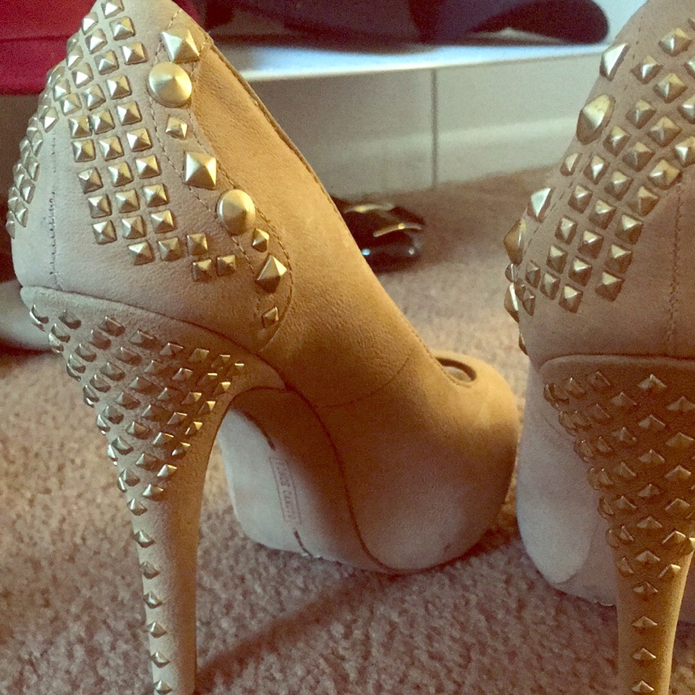 Vince Camuto Studded Pumps Open Toe