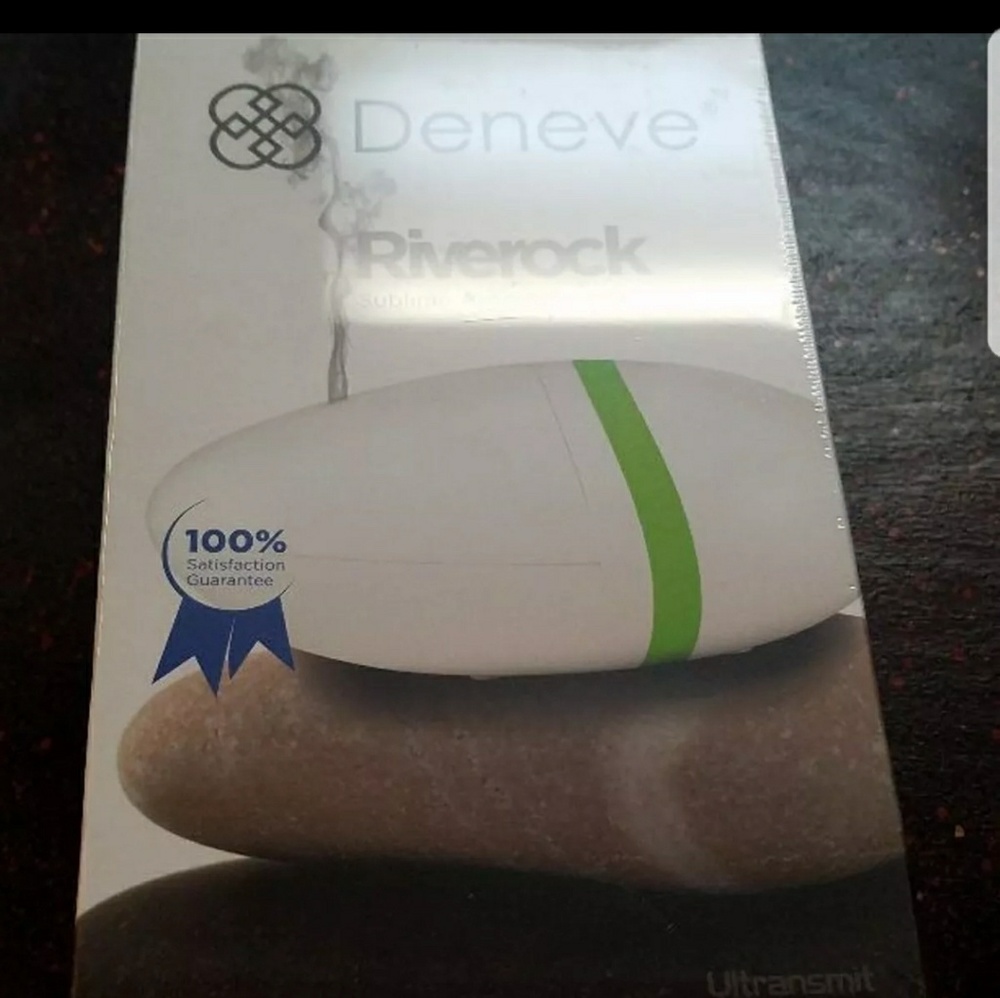 Essential oil diffuser NWT