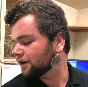 Meet your Posher, Lynn